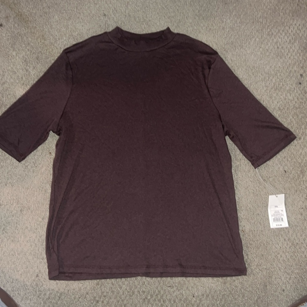 Chocolate 3 quarter sleeve tshirt. 🍫